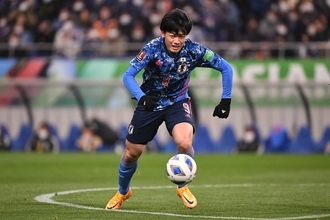 1トップで持ち味を発揮した上田綺世　森保采配で収穫を見せたベトナム戦の戦い