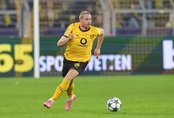 バルセロナがドルトムントからSBとCBを両取り？　シュロッターベックに加えてリエルソンも獲得に動く