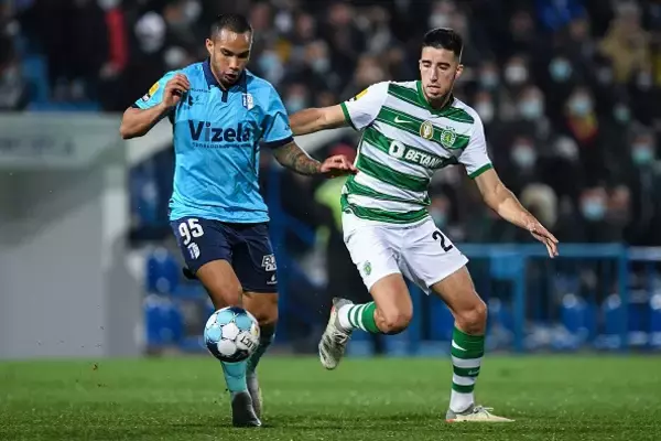 B・フェルナンデスも一目置いたスポルティング産CBがマンUへ？　「マテューとまったく同じ」