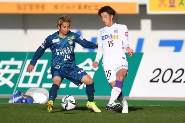 前田大然のいないJ1でスプリント回数上位に食い込む男は？　走力で存在感発揮する広島MF