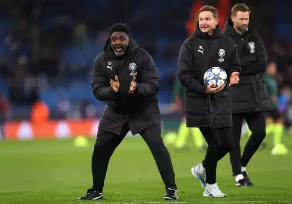 現在はシティのアシスタントコーチを務める元アーセナルのコロ・トゥーレ　「戻りたくなるもの」監督業復帰に意欲