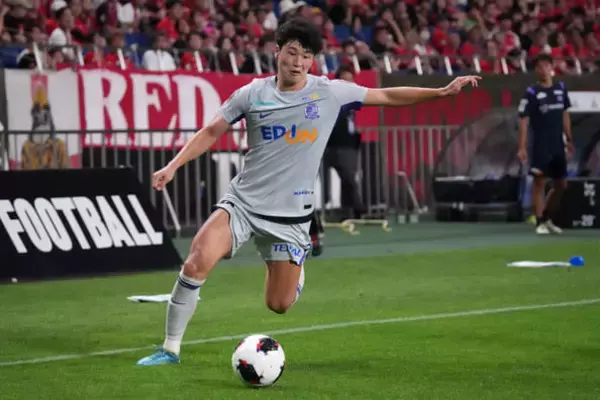 「［特集／J新世紀26/27 01］ 8月開幕で日本のサッカーはどうなる？ Jがリスタートする2026/27シーズン」の画像