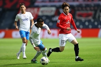 セーラーズを混乱させた江坂任の動き出し　助っ人も活かす浦和の“走る司令塔”