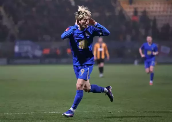 復活の狼煙となるか!?　古橋亨梧がFA杯で“昨年8月以来”のゴール　地元メディアも高評価「キョウゴの夜として記憶される」