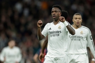 チェルシー、ヴィニシウス獲得に大型オファーを準備？　27年夏までの延長交渉は難航