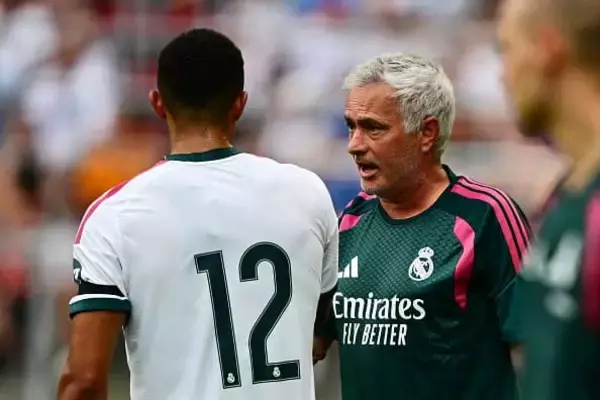 モウリーニョがレアルを変えるために作った“3つのルール”　特別扱いは無しの栄養管理、遅刻へのペナルティ