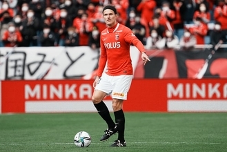 最終ラインから先制点の起点にも　攻守で浦和に欠かせない存在となったショルツの安定感