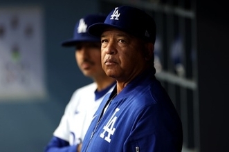 「これ以上の失点を食い止める必要があった」　山本由伸がまさかの3回途中降板、ドジャース痛恨の連敗……ロバーツ監督が交代理由を説明、捕手の判断にも不満