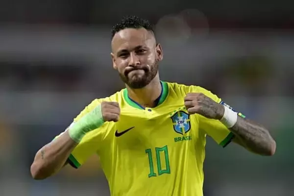ネイマールにW杯全休の可能性が浮上　ブラジル代表への復帰時期は依然不透明