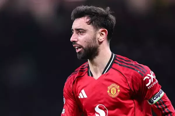 ブルーノ・フェルナンデスが向かったのは“ポルトガル2部”の試合　母国ポルトガルに戻った理由はかつての仲間にあり