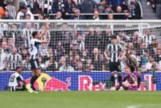 ニューカッスルはプレミア直近11試合で8敗、まさかの14位……　復調の兆し見せない現状に英メディアが厳しい視線　「今の彼らは勝ち方を忘れてしまった」「もはやチームと呼べる状態ですらない」