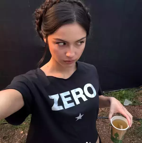 オリヴィア・ロドリゴのインスタ、なぜかロドリ加入の歓迎メッセージで溢れる「バルセロナへようこそ！」