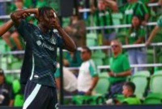 左目の視力を失っても諦めなかったサッカー選手の夢　ブルキナファソ代表としてアフリカ・ネイションズカップに臨む若きアタッカーの挑戦