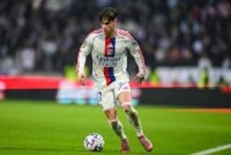 僅か“200万ユーロ”で加わった20歳のポルトガル人アタッカーが予想以上の輝き　リヨンで成長する逸材「ここまでのパフォーマンスは予想していなかった」