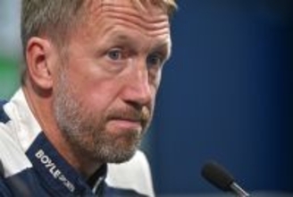 プレミアで失敗したポッターはスウェーデンで英雄に　W杯出場決め日本代表とも対戦「彼にスウェーデン国籍を！」