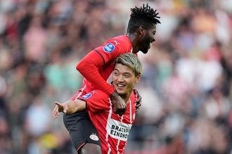 オランダの新星がPSV加入で堂安律の来季は？　PSGから獲得の19歳MFとの共演はあるか