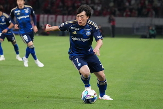 「理不尽すぎる」「天才」相馬勇紀の低弾道FK弾に称賛の声！ 町田がFC東京に敵地で5発快勝