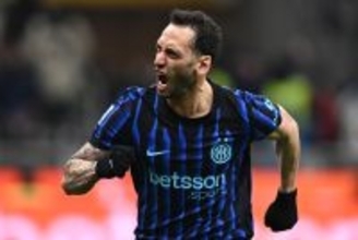 インテルMFチャルハノールにトルコ行きの可能性が再浮上　ガラタサライが27億円超のオファーを準備