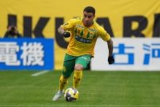 千葉を悲願のJ1復帰へ導いた“不敗神話”　カルリーニョス・ジュニオがゴールを決めればジェフは負けない