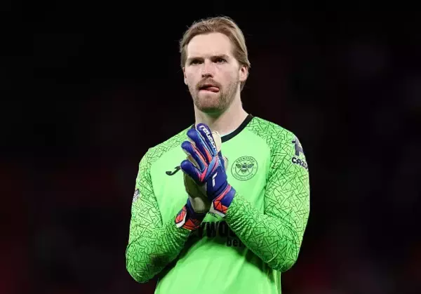 アリソンの代役は昨夏放出のPK職人？　ブレントフォード指揮官は「NO」と即答、守護神探しは難航か