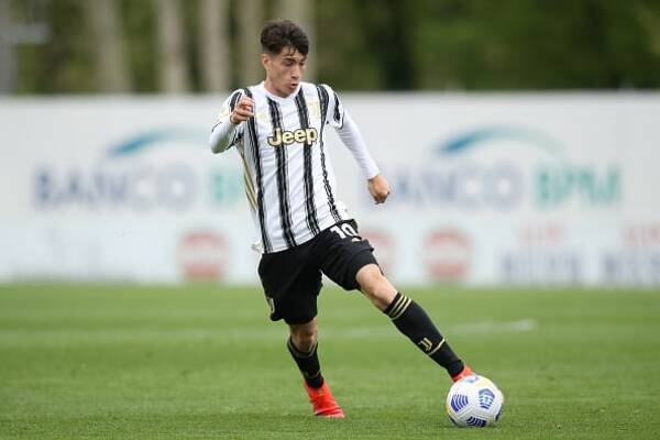 ユヴェントスが育て上げたい19歳のアルゼンチン代表fw 次なるブレイク候補は ディ マリア風 のテクニシャン 22年4月24日 エキサイトニュース