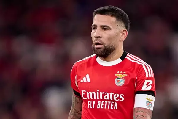 1位に意外な“37歳”の鉄人DF　「過去2年間でもっとも長い時間プレイした選手」は？