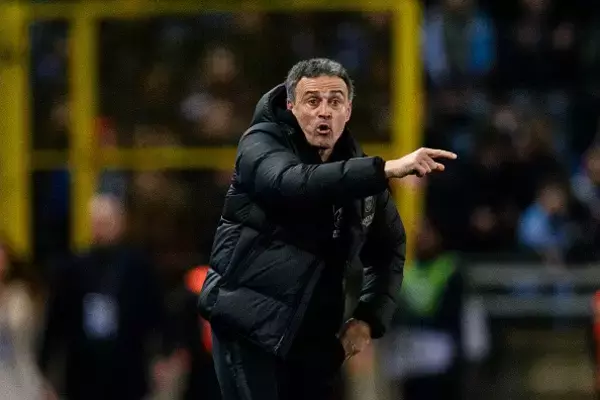 エンリケはPSGをCL優勝候補へ変えたのか　評価される選手起用法「彼のチームではすべてのポジションで競争がある」