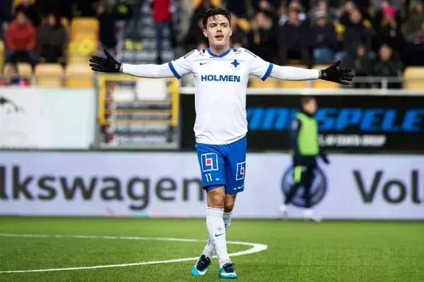 浦和の新助っ人MFモーベルグが来日へ　開幕4戦未勝利のチームを好転させるキーマンとなれるか