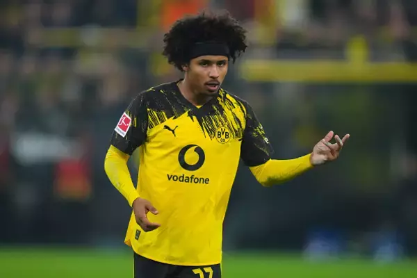 アデイェミが交代指示に激昂　ドルトムントは公式戦3試合ぶり勝利もチーム内の人間関係は依然として緊張状態