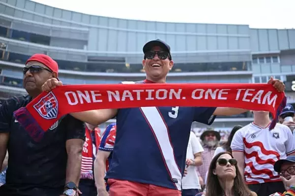 アメリカでサッカーはアメフト、バスケットボール、野球に差をつけられた“人気4番手”だが……　2026W杯はアメリカに真のサッカー文化を根付かせるか