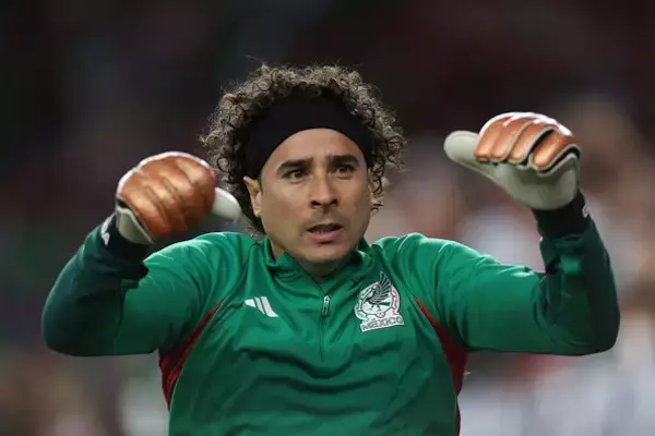 メキシコの“W杯名物”、GKオチョアが大会後に引退か　「長年楽しんできたから……」