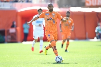 先発復帰のサンタナが2ゴールの活躍　復活のストライカーとともに清水が巻き返しなるか