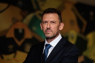 ロングボールからパスサッカーへ　スタートダッシュに失敗したオーストラリア代表の今