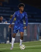 チェルシーの若き才能をターゲットに？　バイエルンが生え抜きの19歳DF獲得に興味か