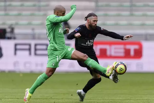 「［CL激闘必至の3番勝負 01］欧州随一の選手層を誇る両チーム　銀河系軍団の称号にふさわしいのはどっちだ？」の画像