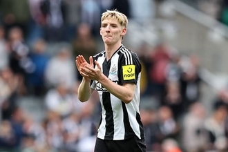 ケインに代わるイングランド代表のストライカーはゴードン？　ジョー・コールが「最高レベルのパフォーマンス」と絶賛したのはシュートでもドリブルでもない“ある部分”　