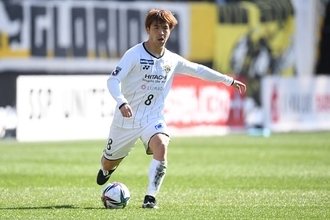 ウイングバックもボランチもこなす柏の万能戦士　中村慶太が見せた高いユーティリティ性能