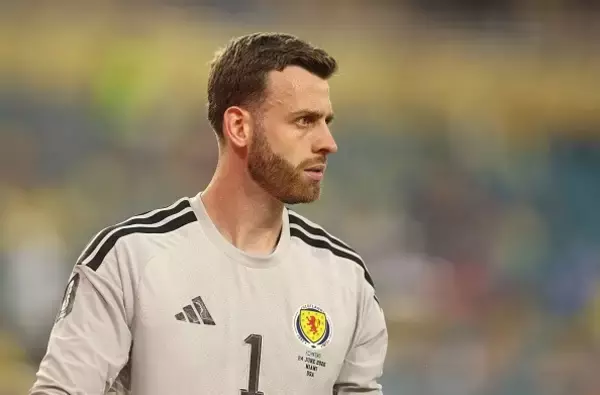 GK整理へ動くマンU、W杯出場中の30歳GKが急浮上　2試合先発出場でミスもあったが評価は揺るがずか