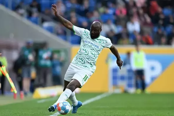 “18歳”でEURO2012を経験したレフトバックの今　オランダ代表から遠ざかる男が味わう2部降格