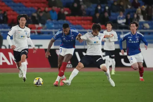 「［特集／Jリーグ新時代 01］指揮官交代は吉か凶か？　8人の新監督がJ1に波乱を呼ぶ」の画像