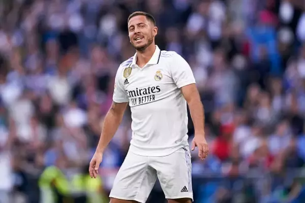 今季は過去3シーズンより少ない“331分”のみ……　レアルで『最も活動的でない』日々過ごすアザールの終盤戦