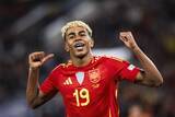「状態が懸念されたヤマルの名前は？ 米誌がW杯初戦に臨むスペインのスタメンを予想「起用するリスクを冒す必要はない。しかし……」」の画像1