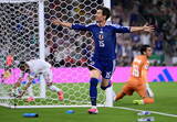 「「今大会のキーマン」鎌田大地が“W杯2戦連発弾”！ チュニジア戦で電光石火の先制点に反響続々！「オシャレ」「ノリに乗ってるね」」の画像1