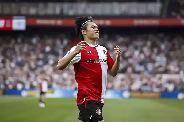 フェイエノールトの上田が今季初ゴール　1G1Aの活躍も、チームは2−2で痛恨のドロー