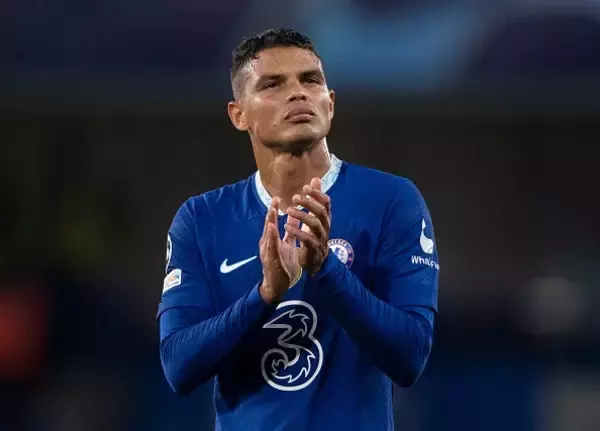 今のPSGにT・シウバがいれば…… 元同僚DFは「なぜPSGが彼をキープしなかったのか理解できない」