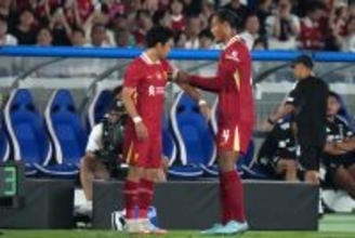 負傷離脱の遠藤航にリヴァプール主将ファン・ダイクがエール　「全員が彼と共に」