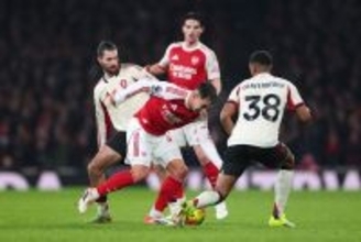 アーセナルリベンジならず！　リヴァプール戦ドローで公式戦連勝が7でストップ、上位4チームはすべてドローに