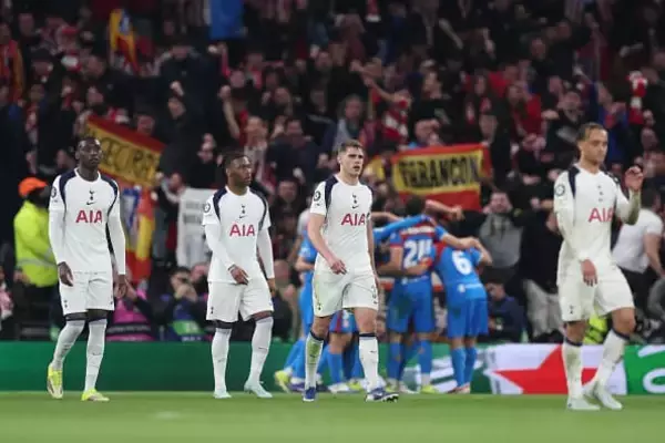 「まさかのプレミア17位……トッテナムはどこからおかしくなったのか　CL準優勝を果たした2019年から歯車は狂い始めていたのかもしれない」の画像