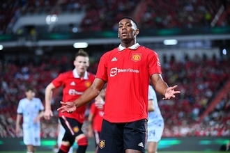 19-20シーズンに17点を決めた輝きが再び？　“動けるFW”に変わりつつあるマルシャルに期待する声