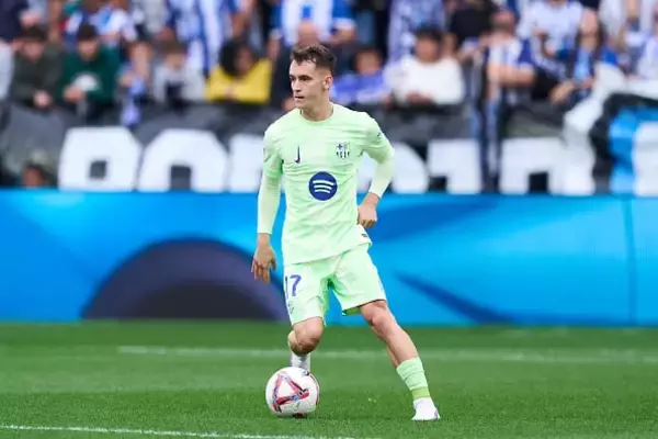 フリックからの信頼を勝ち取って急成長　バルサで経験を積むマルク・カサド「トップチームで戦えることを証明したかった」